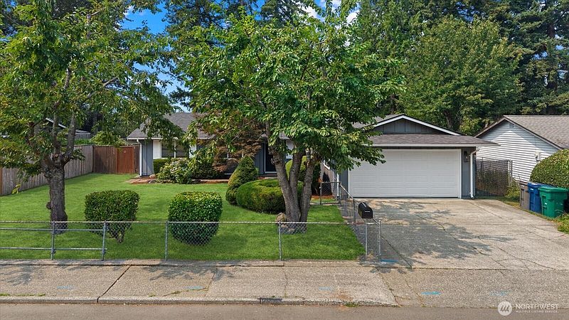 2nd image of 16749 128th Avenue SE