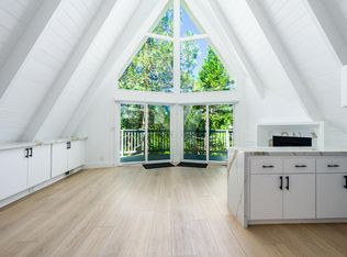 457 Grass Valley Rd, Lake Arrowhead, CA 92352