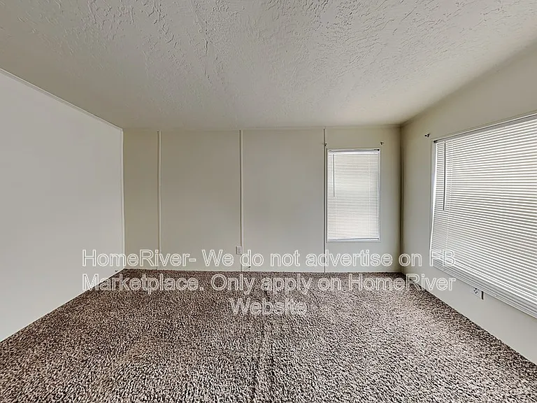 2920 S Windsor Rd — Photo 10