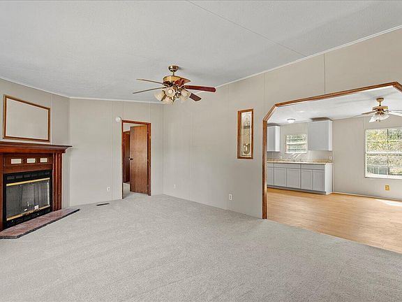 2nd image of 6235 Jamie Rd