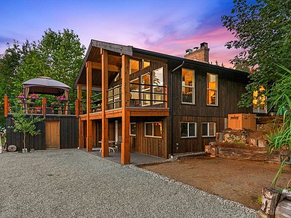 3rd image of 49825 Larsen Rd