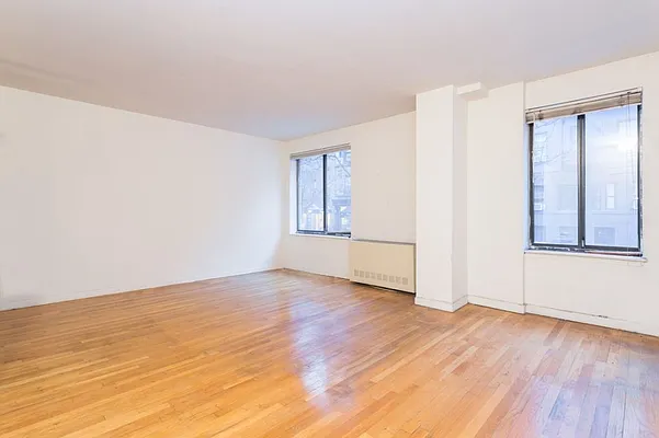 Rented by MNS | media 33