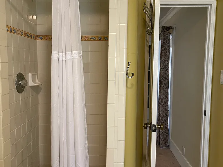 147 N Canyon Blvd #B — Photo 12