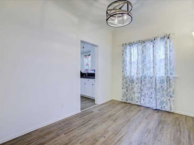 1333 E Broadway Blvd — Photo 10