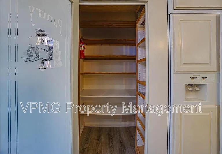 16404 NE 67th St — Photo 15