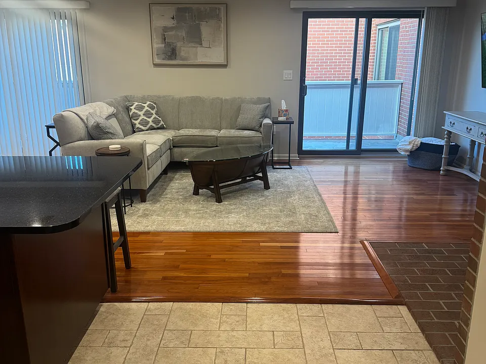 20 Central St #405