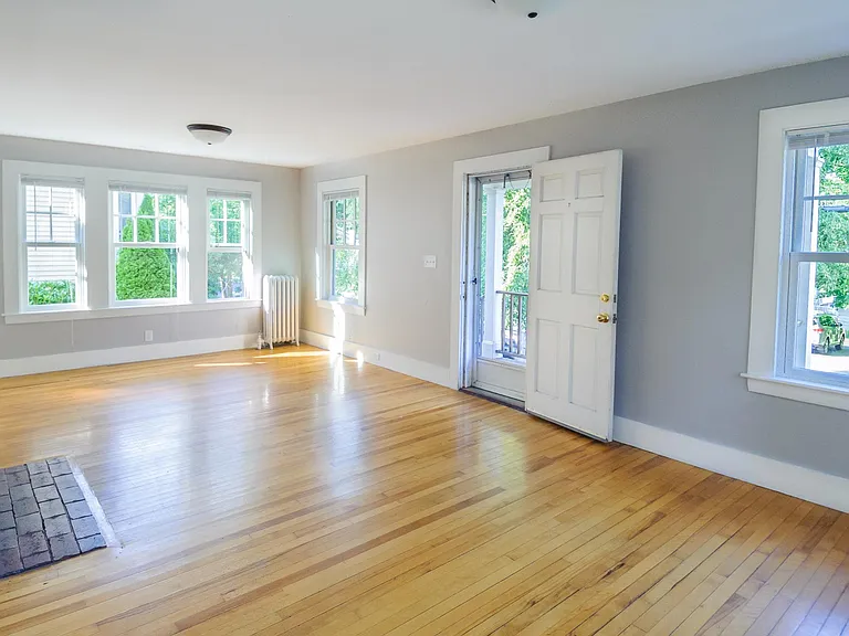 222 Miller Ave — Photo 4