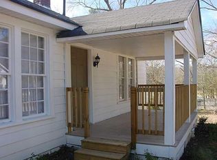 3858 Martin Farm Rd, Suwanee, GA 30024