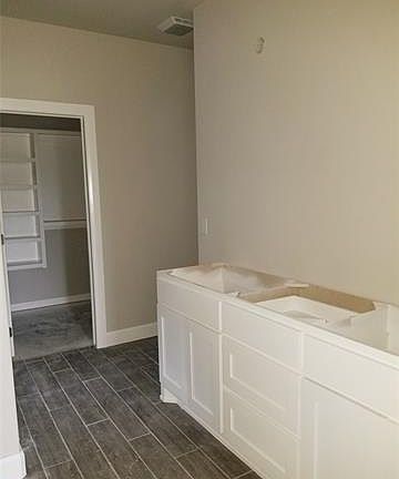 4th image of 2993 N Hilltop Dr