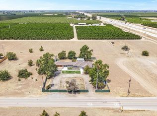 79 S Fairbanks Ave, Sanger, CA 93657