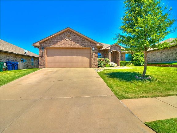2nd image of 10008 Allie Hope Ln
