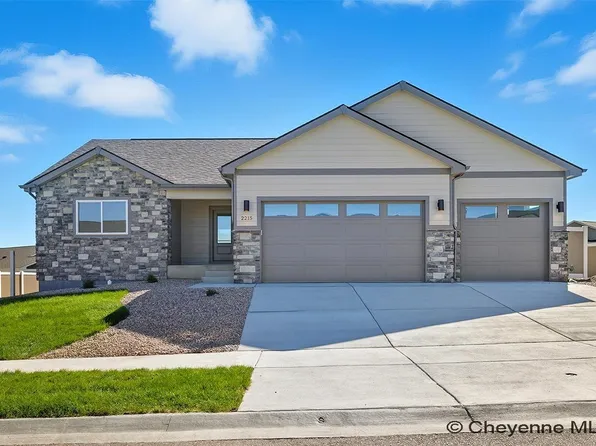 2243 Pack Saddle Rd, Cheyenne, WY 82009