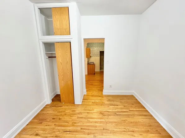 79 Sullivan Street image 3 of 7