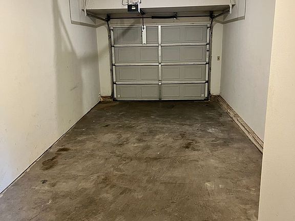 4th image of 520-552 E Foster Rd #532
