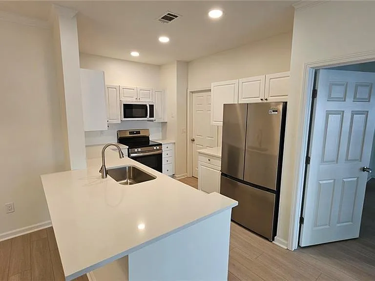 411 Spring Heights Ln SE #4 — Photo 7