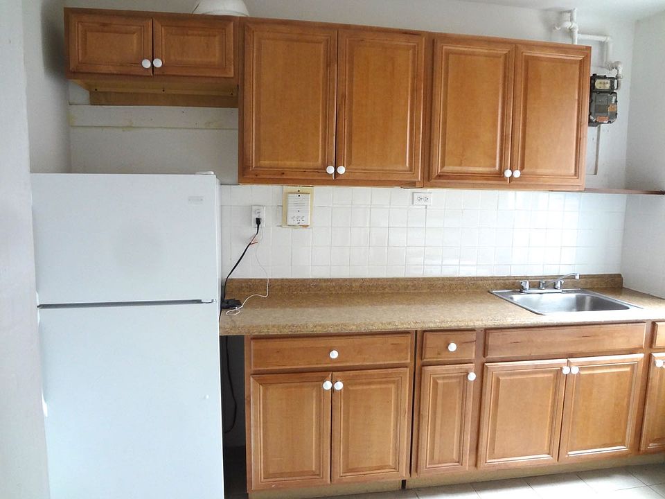 2nd image of 1314 Riverside Dr APT 5A