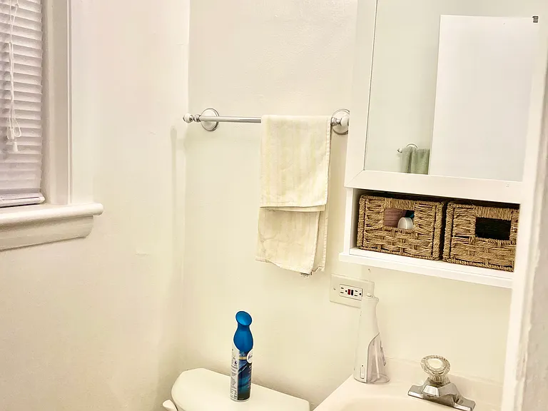 448 W Saint James Pl #3B — Photo 7