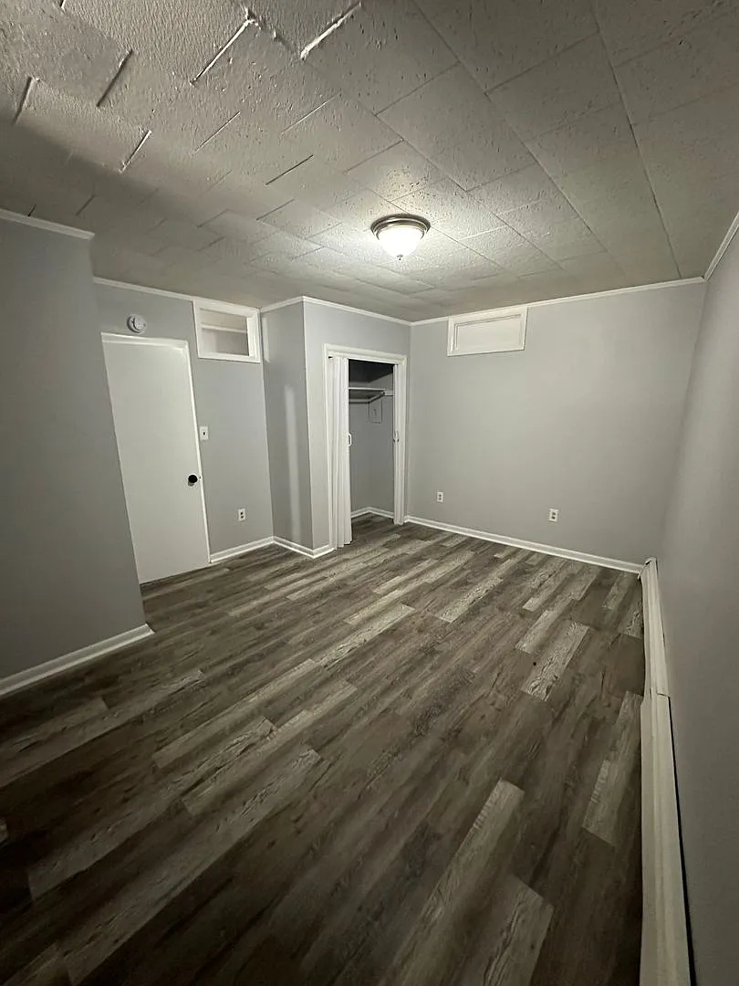 1 bed/1 bath apartment available. 1st Floor — Photo 4