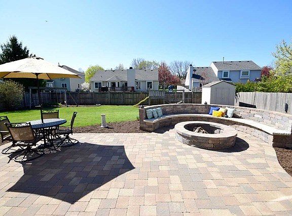 5th image of 702 Maves Dr