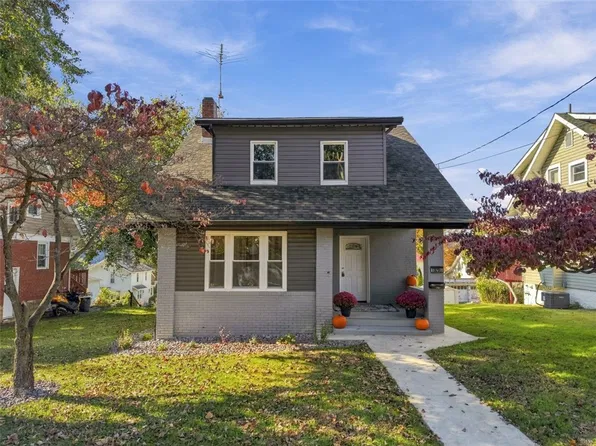 347 Pershing Dr, New Kensington, PA 15068