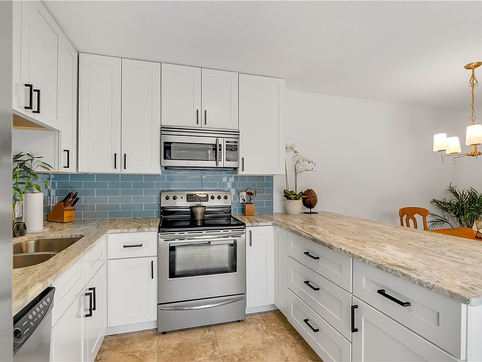 1st image of 355 S Waverly Pl APT 5D