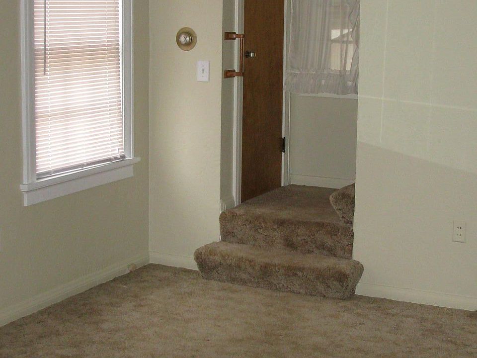 2nd image of 747 Bronx Dr