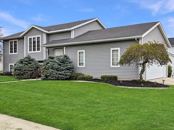 3565 Breezewood Dr SE, Kentwood, MI 49512