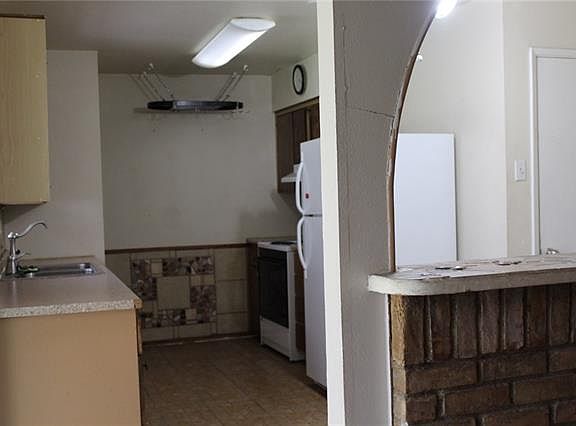 4th image of 1721 Lorraine Dr