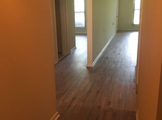 10 E Dennison Dr #B, Hightstown, NJ 08520