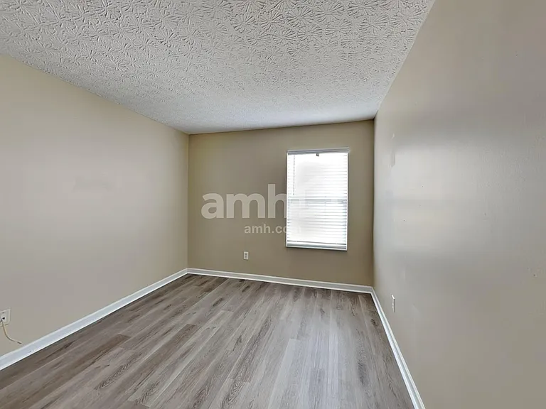 7057 Bennell Dr — Photo 14