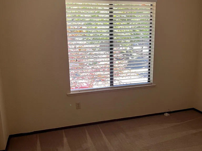 1801 H St #7 — Photo 19