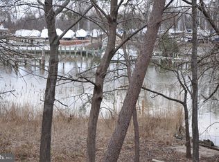 1570 Shell Rd, Pasadena, MD 21122