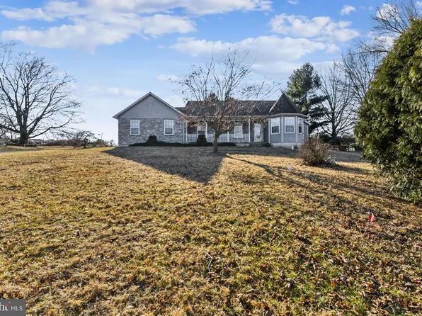 70 Horizon Dr, East Fallowfield, PA 19320