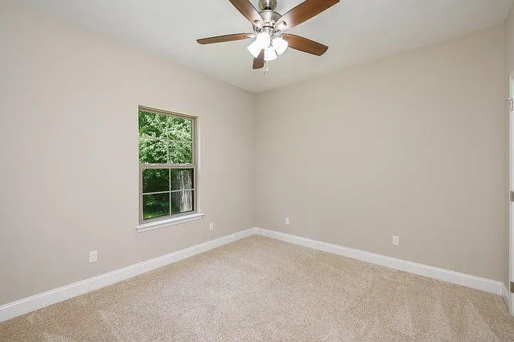 2239 Tom St — Photo 21