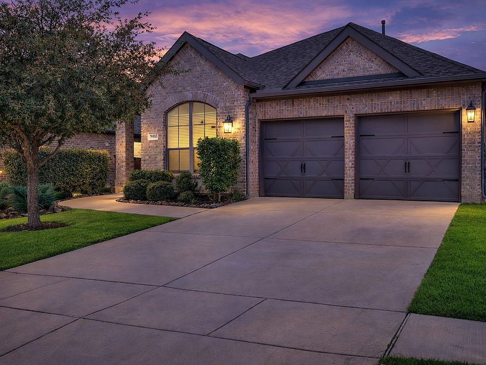 1st image of 9405 Longhorn Ln