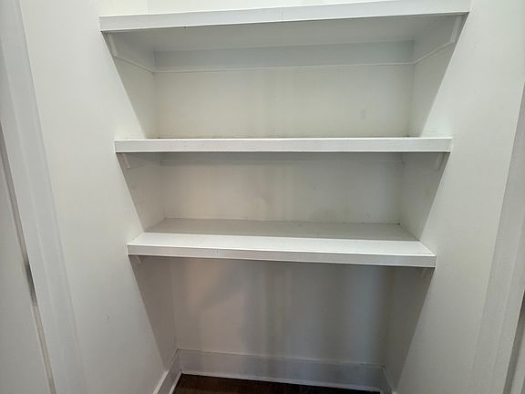 5th image of 804 Lena St