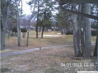 904A Dumbarton Dr, Lakewood, NJ