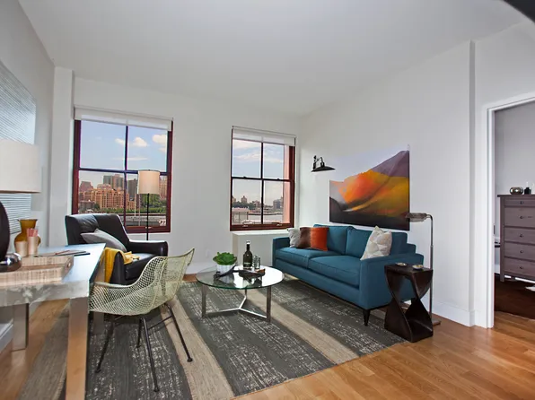 254 Front Street image 1 of 11