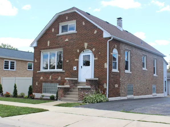 8555 44th Pl, Lyons, IL 60534