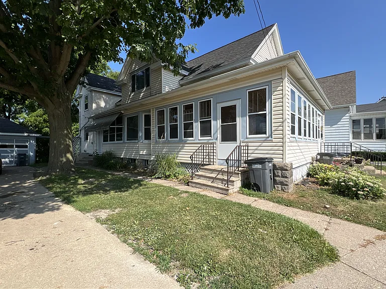 1725 Clarke Dr #1 — Photo 1