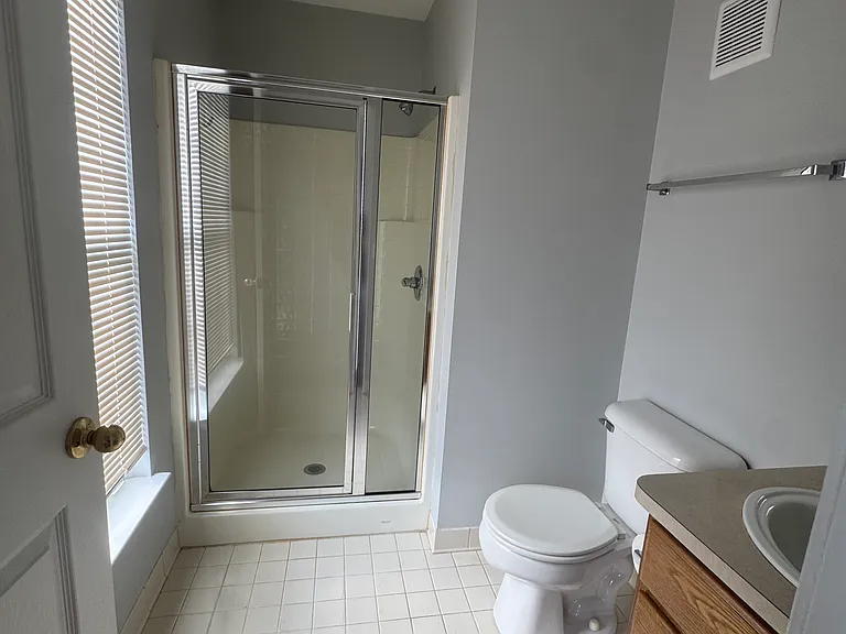17200 Addington Dr — Photo 18