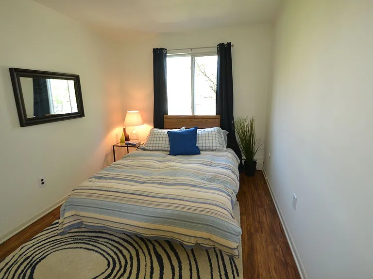 1118 Lafayette Ave — Photo 6