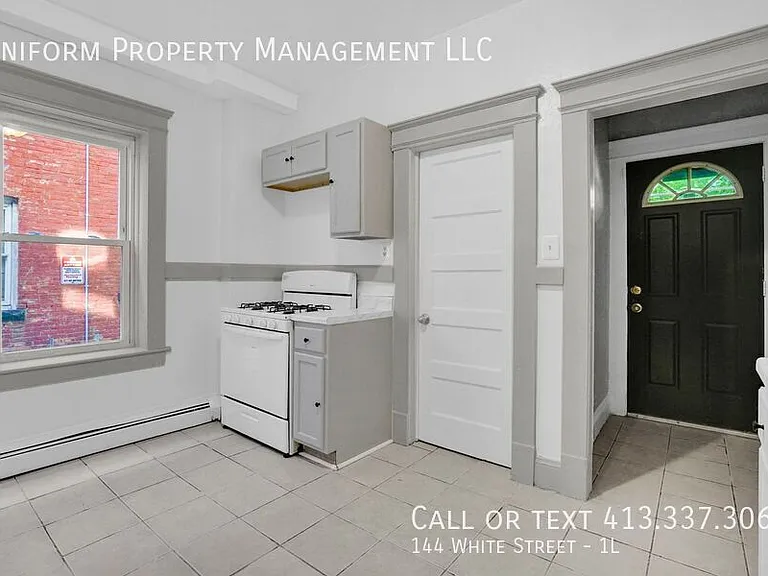 144 White St #1L — Photo 16