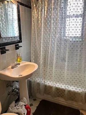 5th image of 2240 Burnett St APT 2H