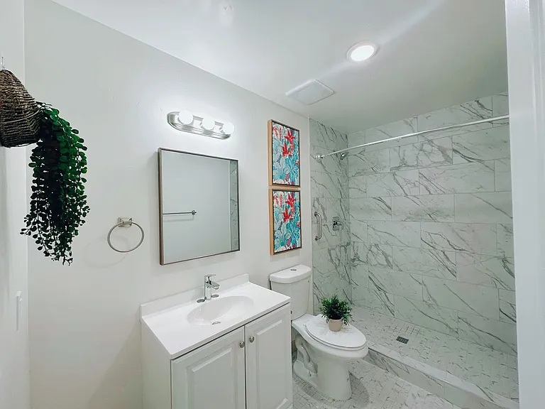 2498 Birchwood Way #2 — Photo 4