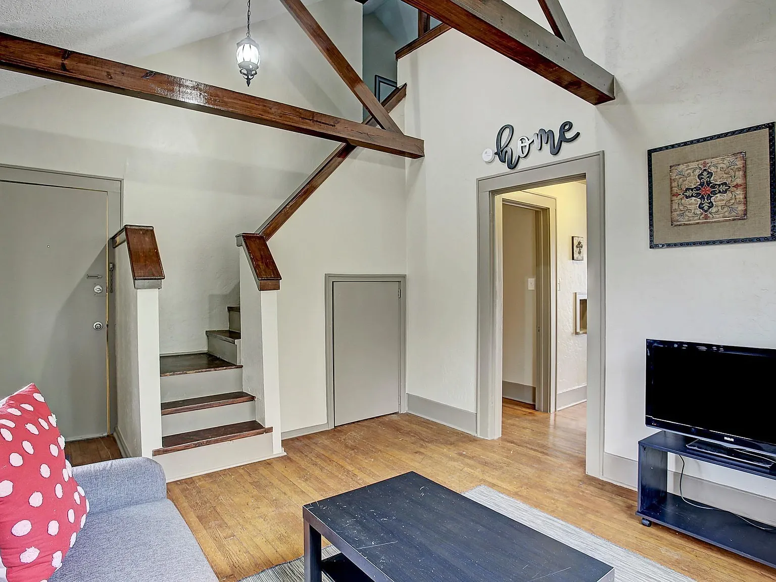 1 bed, 1.0 bath, $1,700 — Photo 4