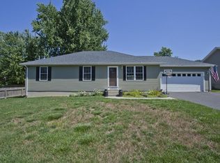 22 Mount Vernon Rd, Chicopee, MA 01013