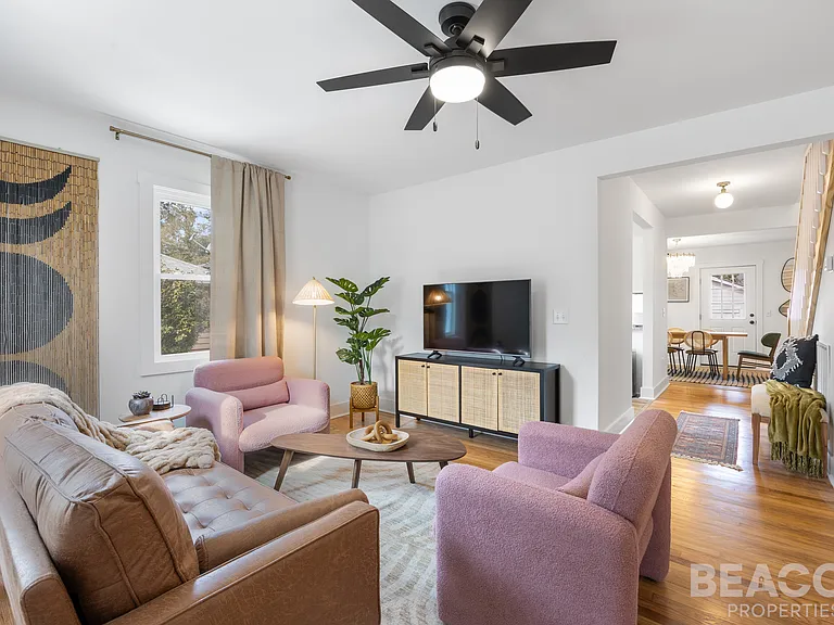 2113 Plaza Dr — Photo 4