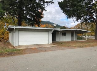 214 Foothill Blvd, Rogue River, OR 97537