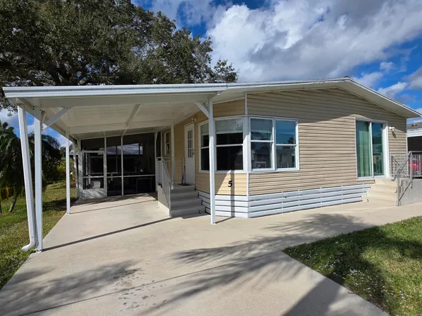 5 Hermosa Lane, Port St Lucie, FL 34952